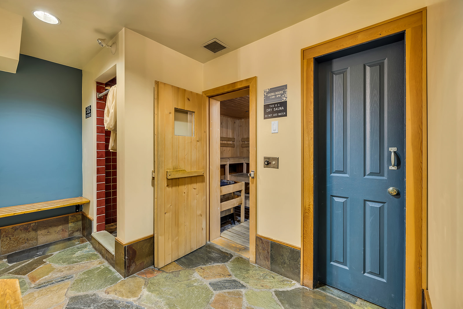 5275 Big White Road 303