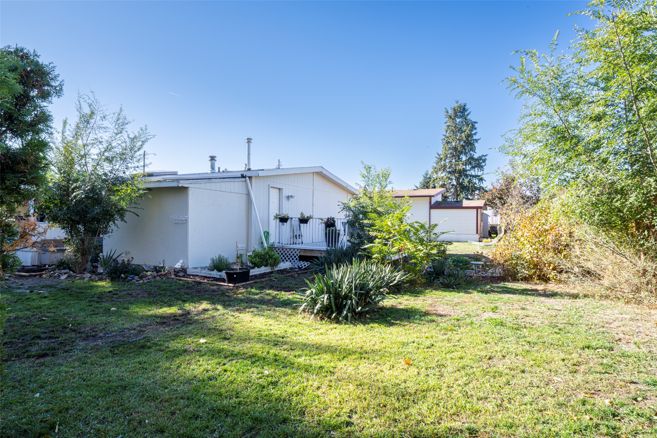 1881 Boucherie Road 45