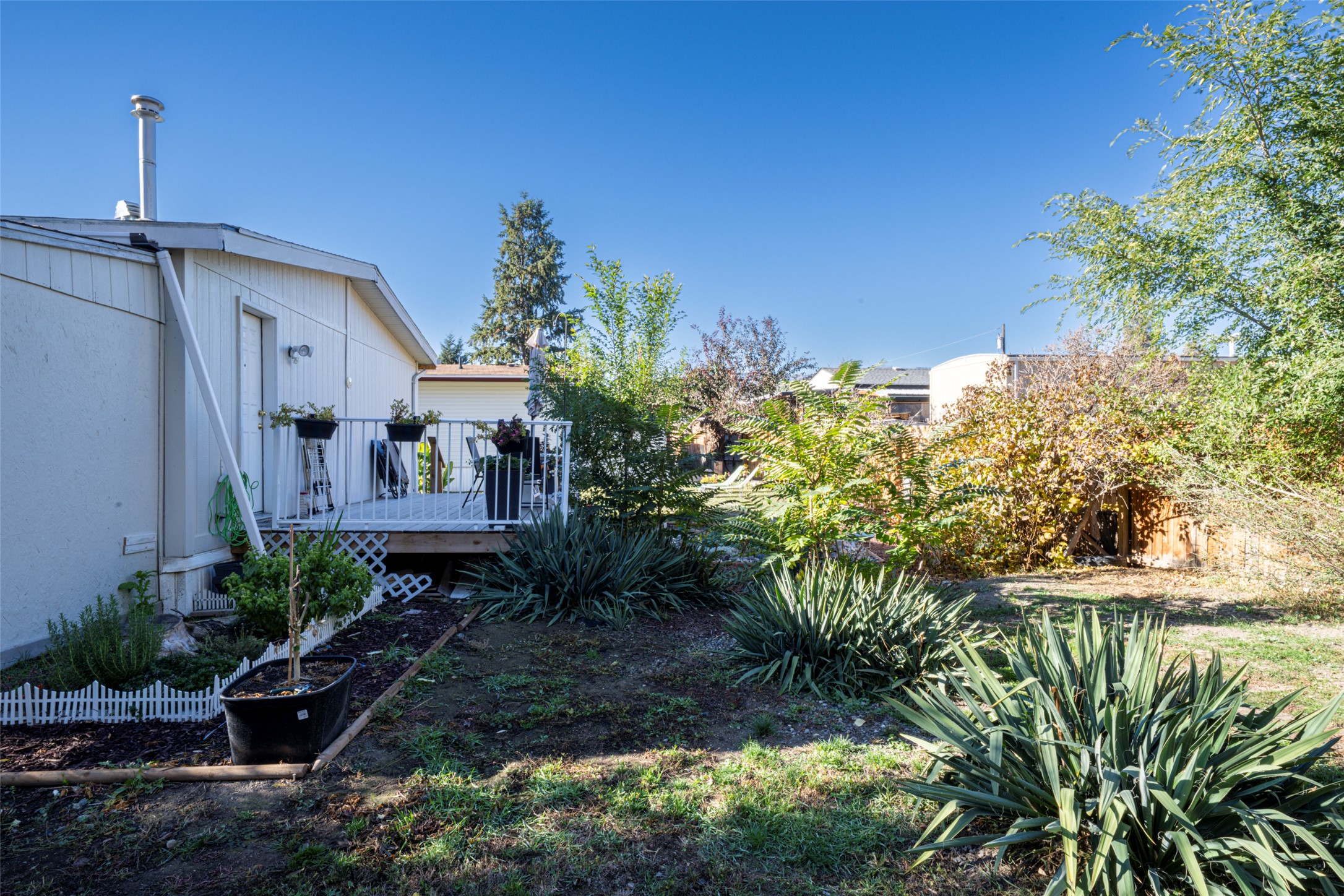 1881 Boucherie Road 45