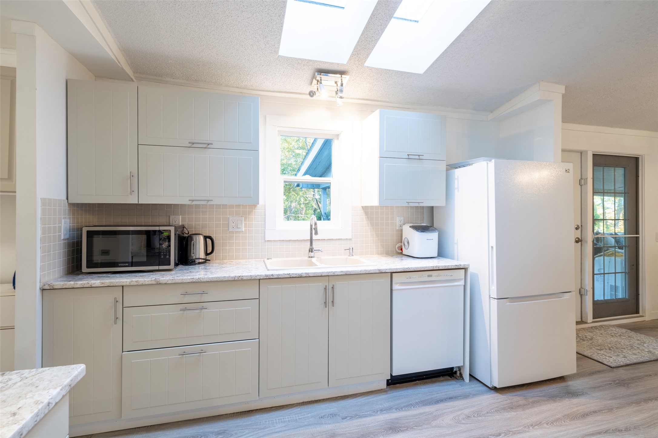 1881 Boucherie Road 45