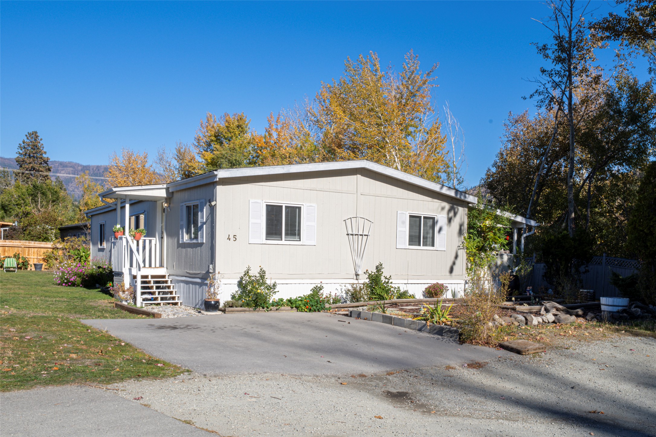 1881 Boucherie Road 45
