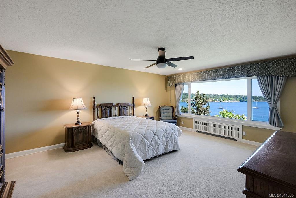 3565 Beach Dr