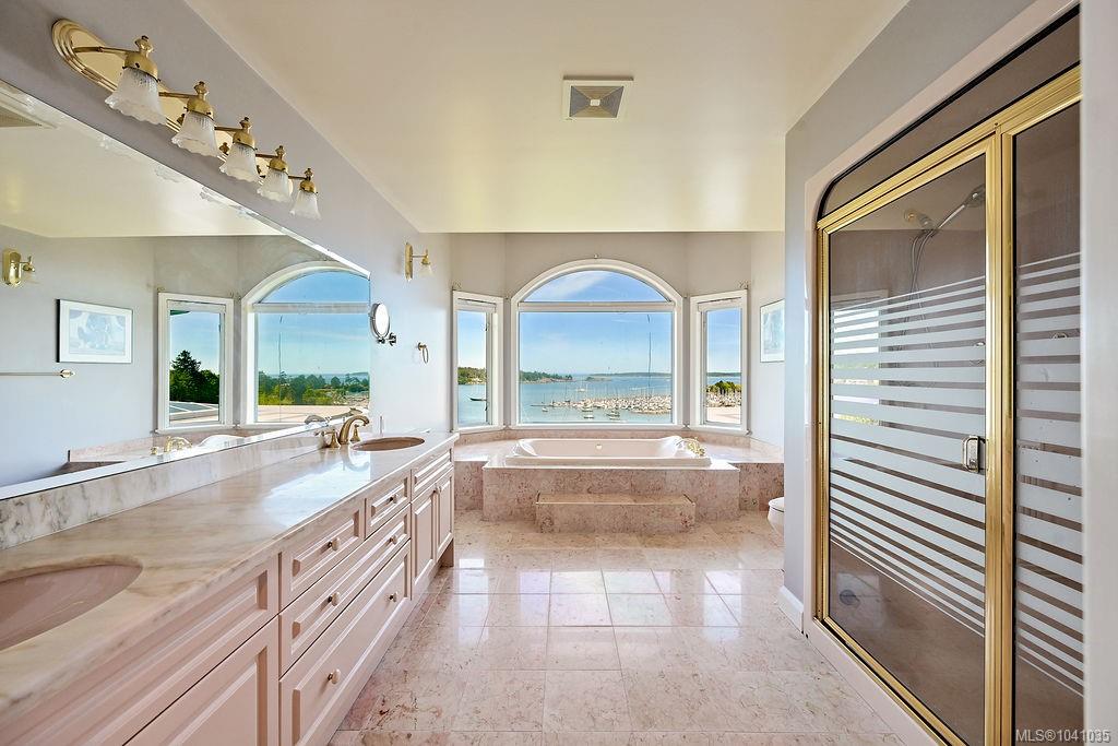 3565 Beach Dr
