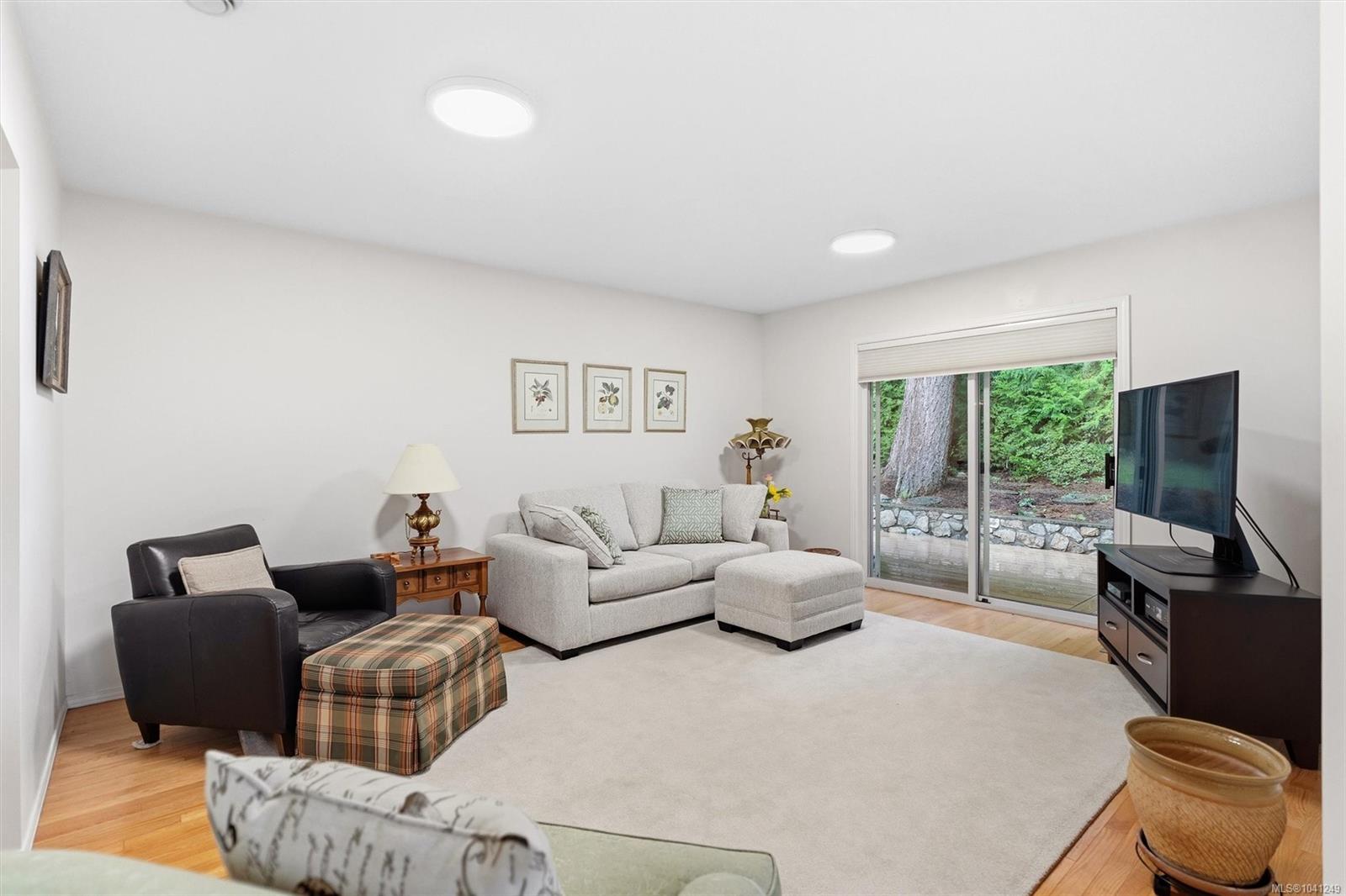 1636 Barrett Dr