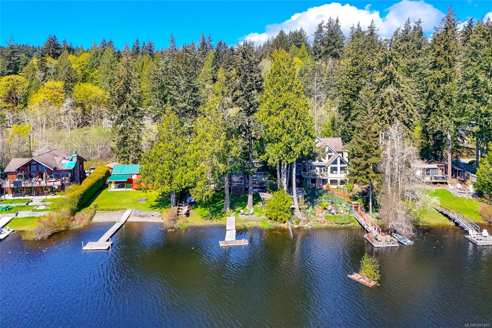 7815 Manatu Rd