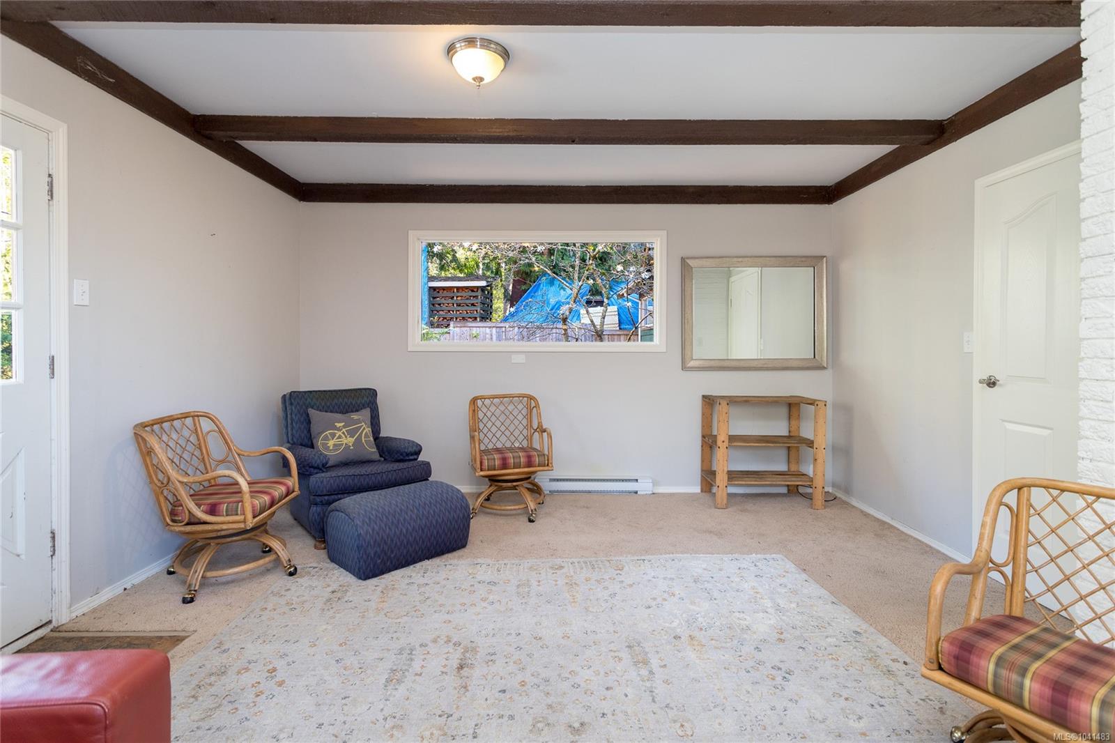 7815 Manatu Rd