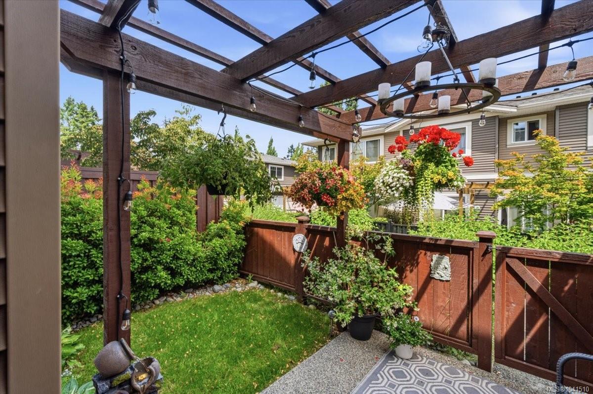 1720 Dufferin Cres #157