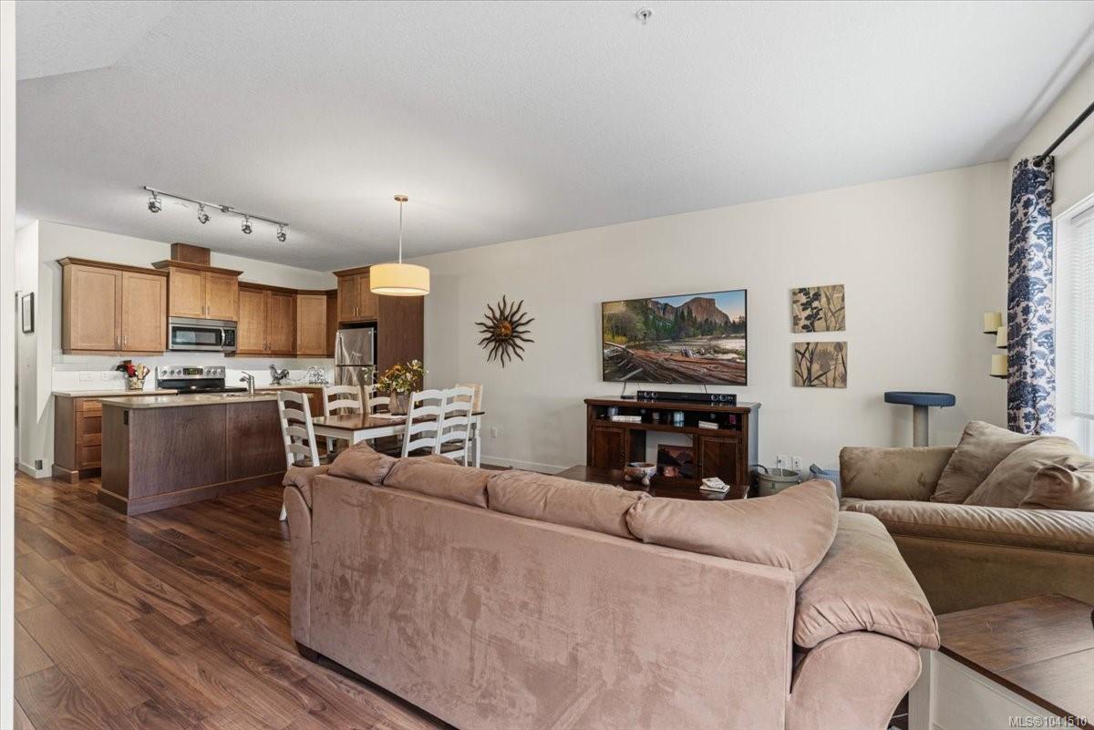 1720 Dufferin Cres #157
