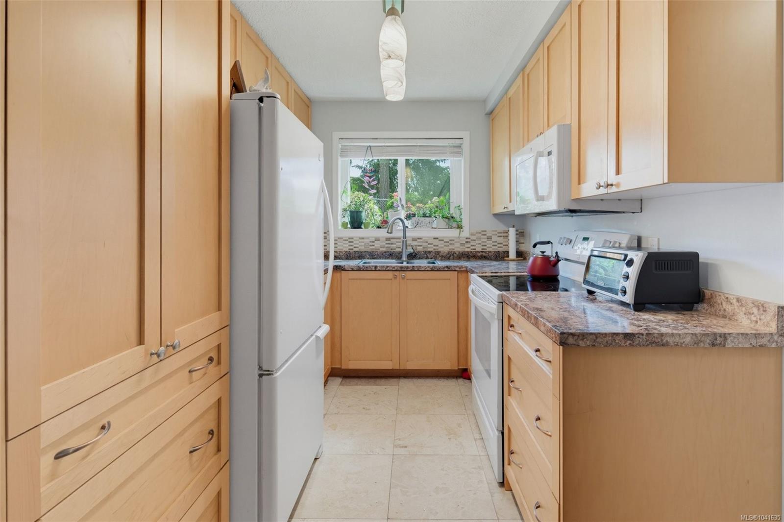 4255 Moorpark Pl