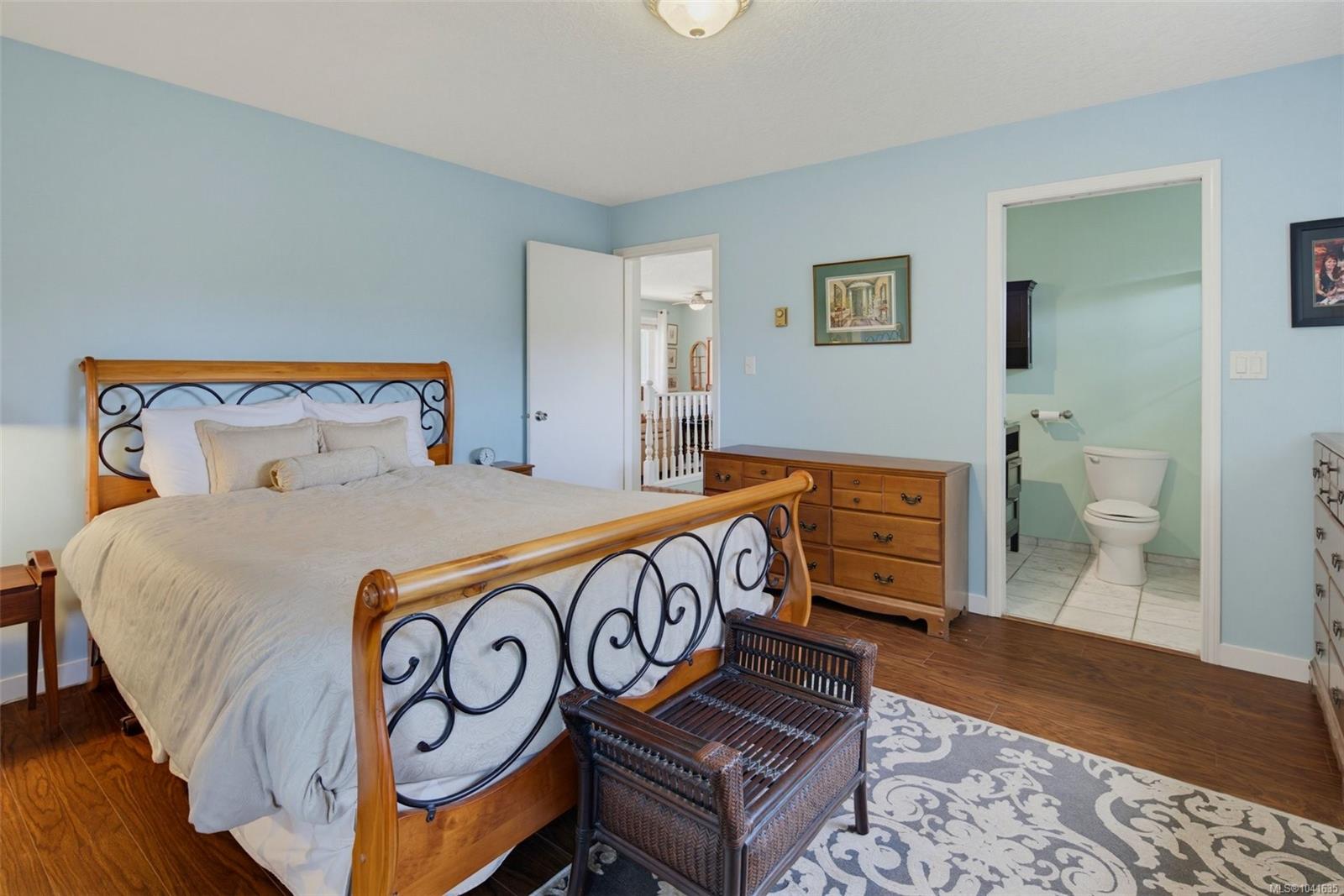 4255 Moorpark Pl