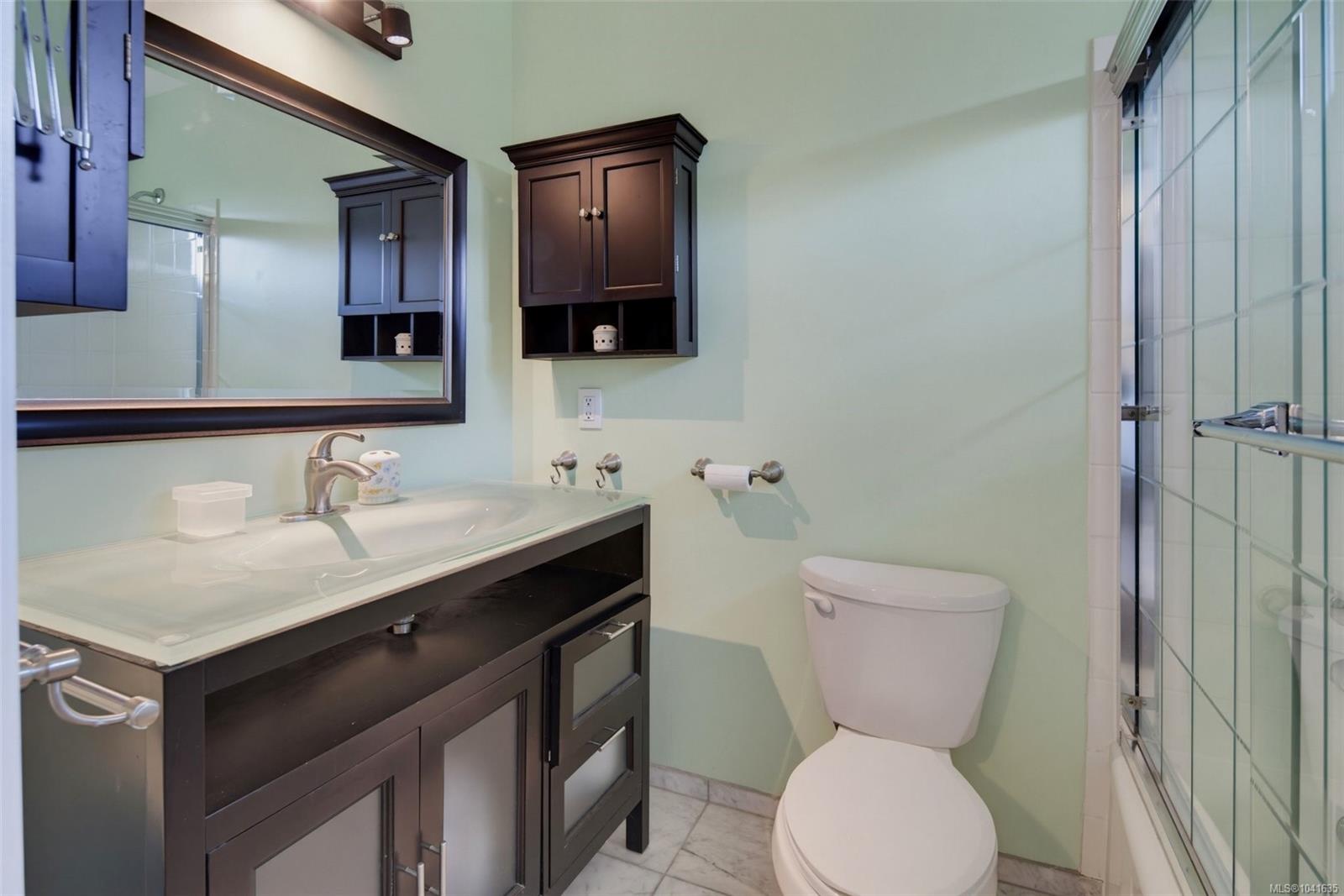 4255 Moorpark Pl