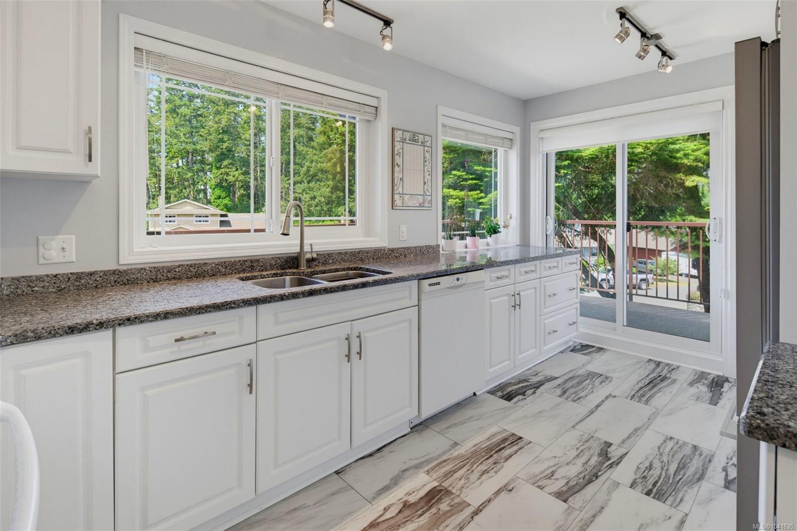 4255 Moorpark Pl
