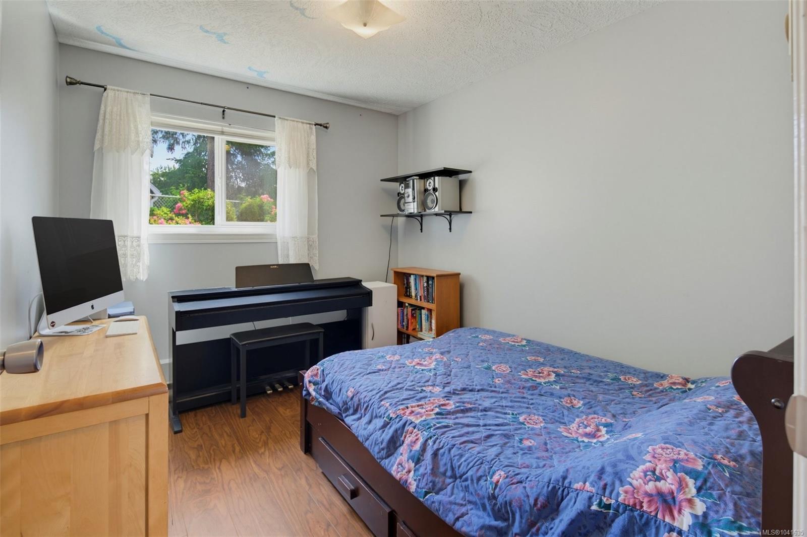 4255 Moorpark Pl