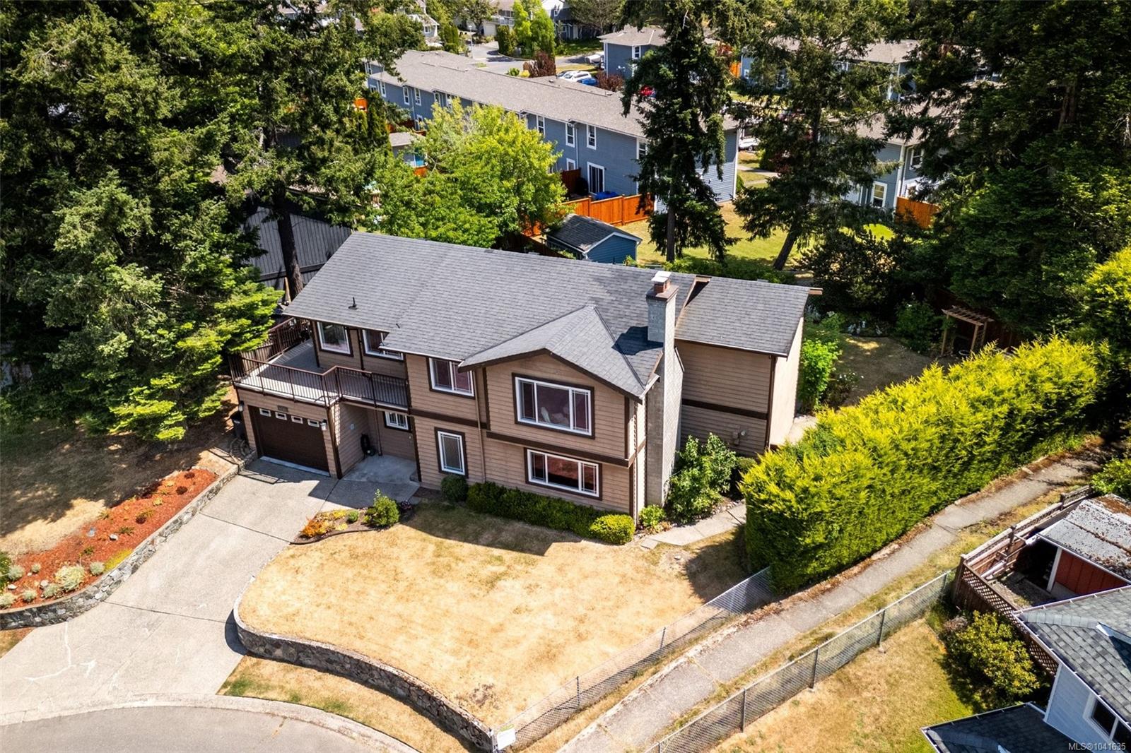 4255 Moorpark Pl