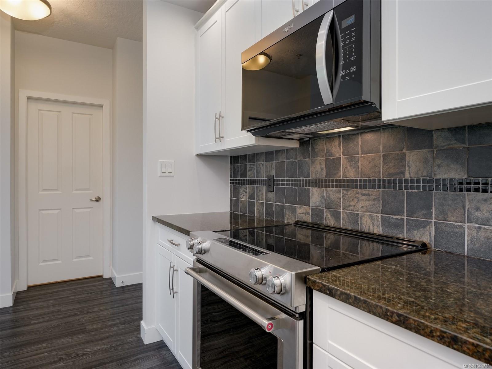 623 Treanor Ave #402