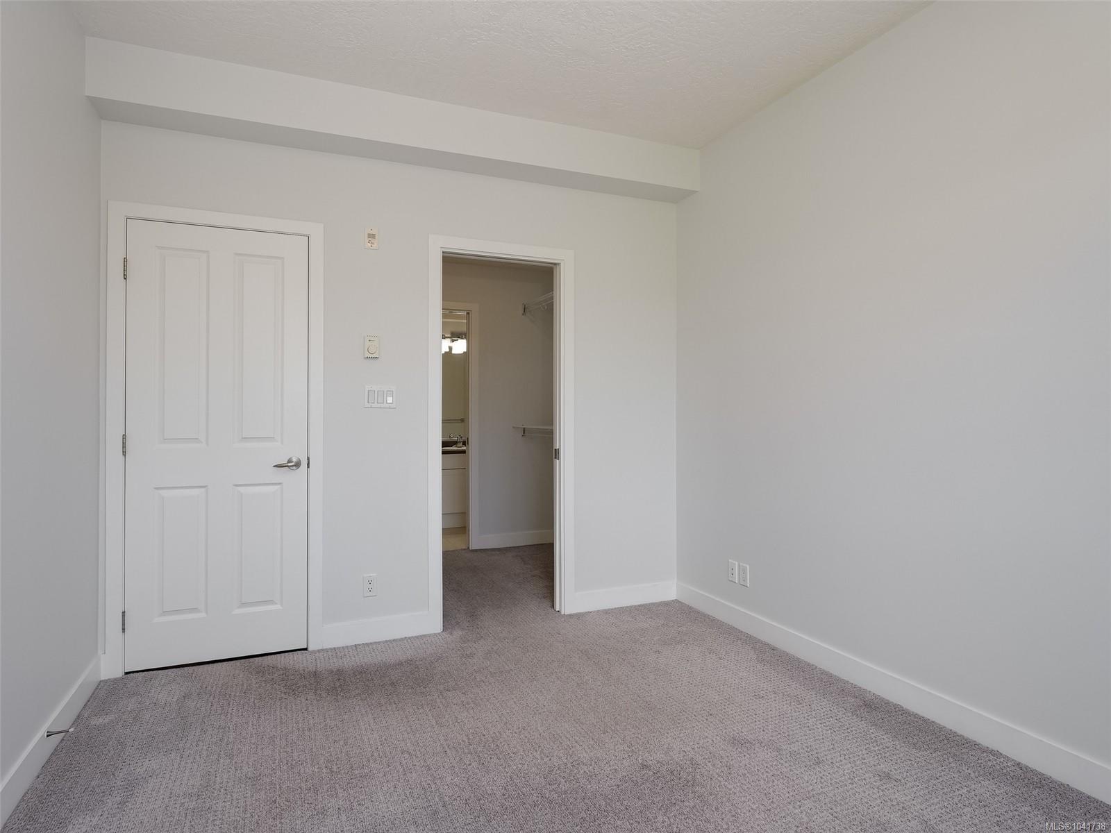 623 Treanor Ave #402