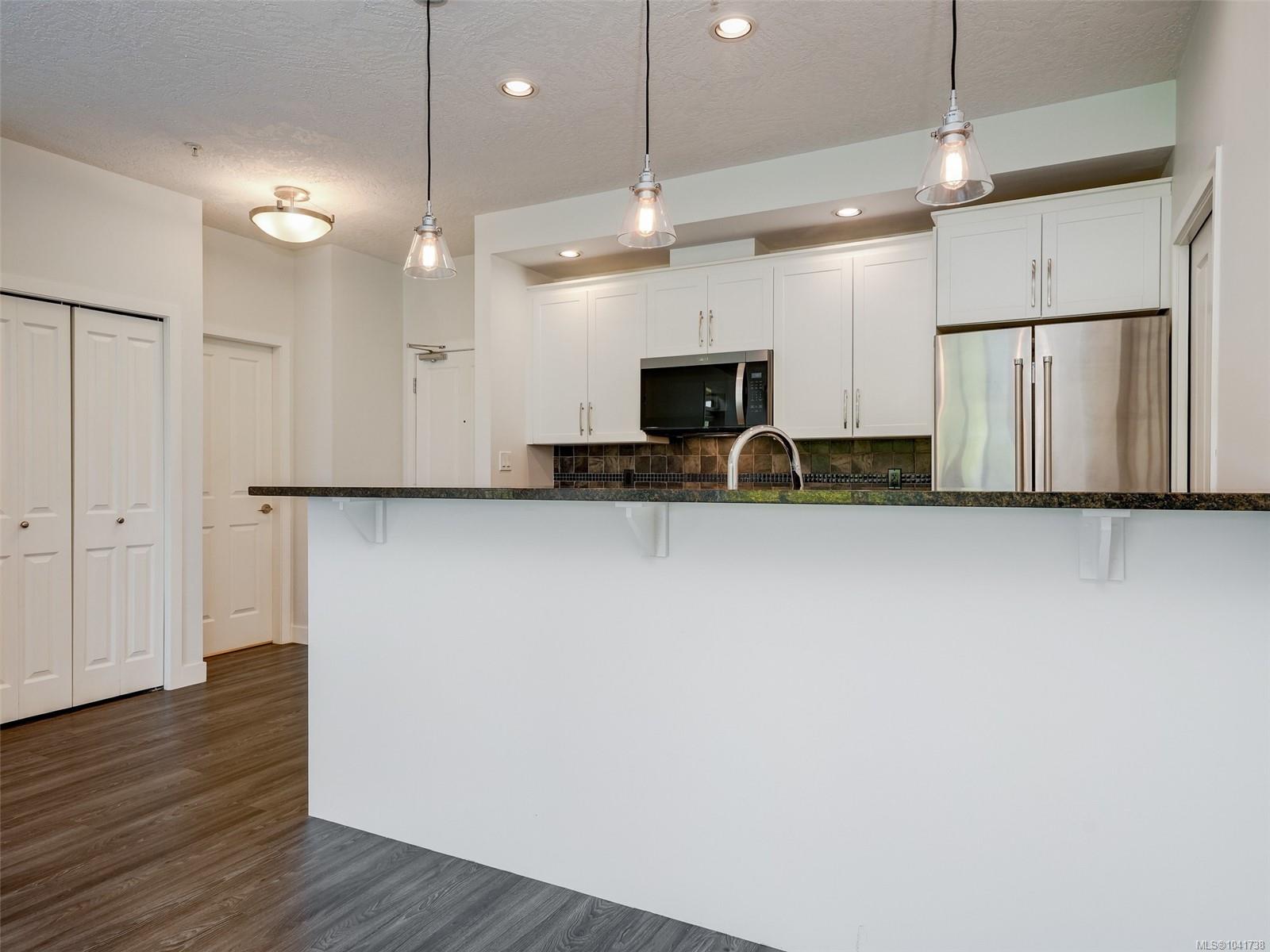 623 Treanor Ave #402
