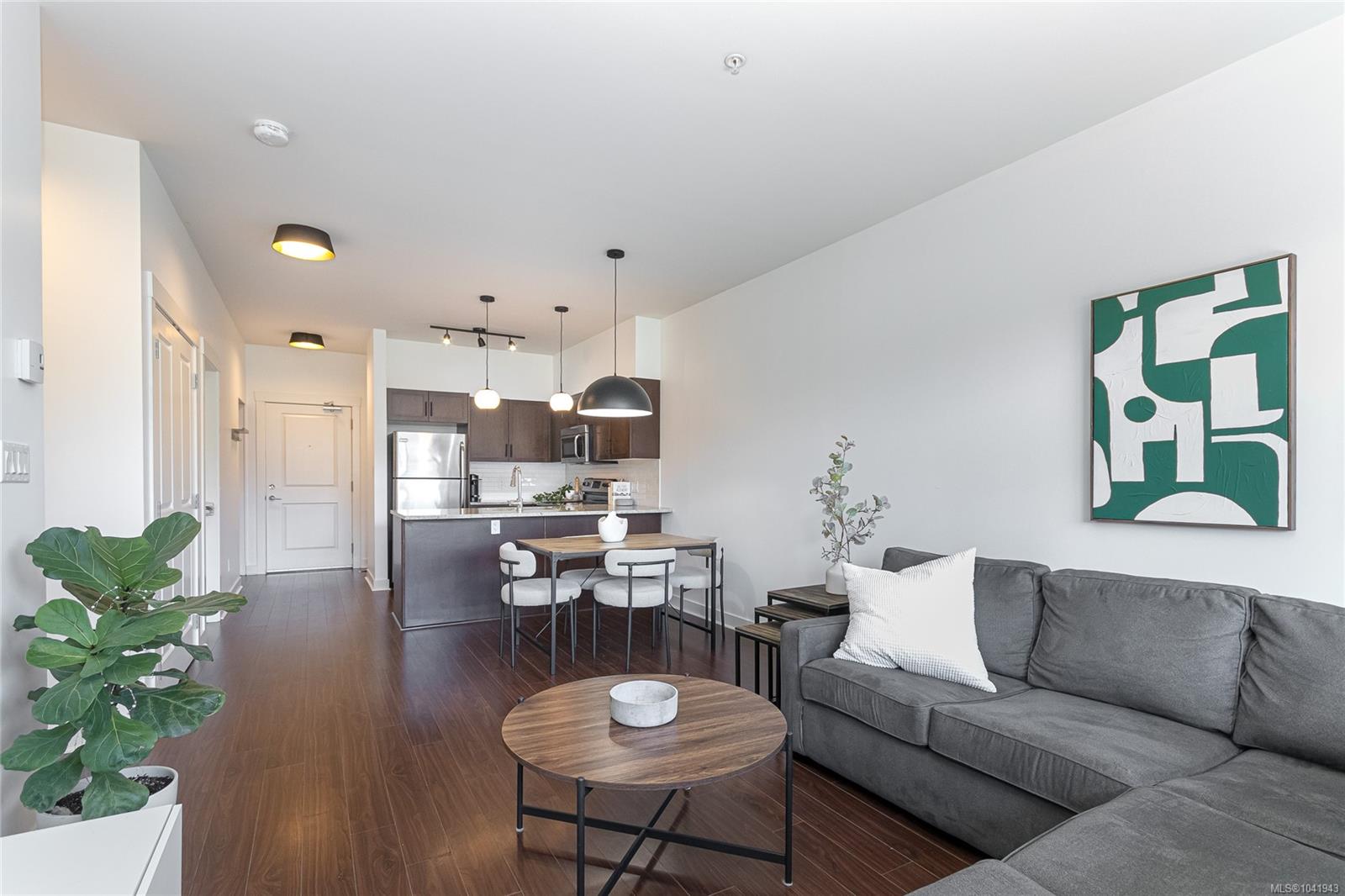 662 Goldstream Ave #413