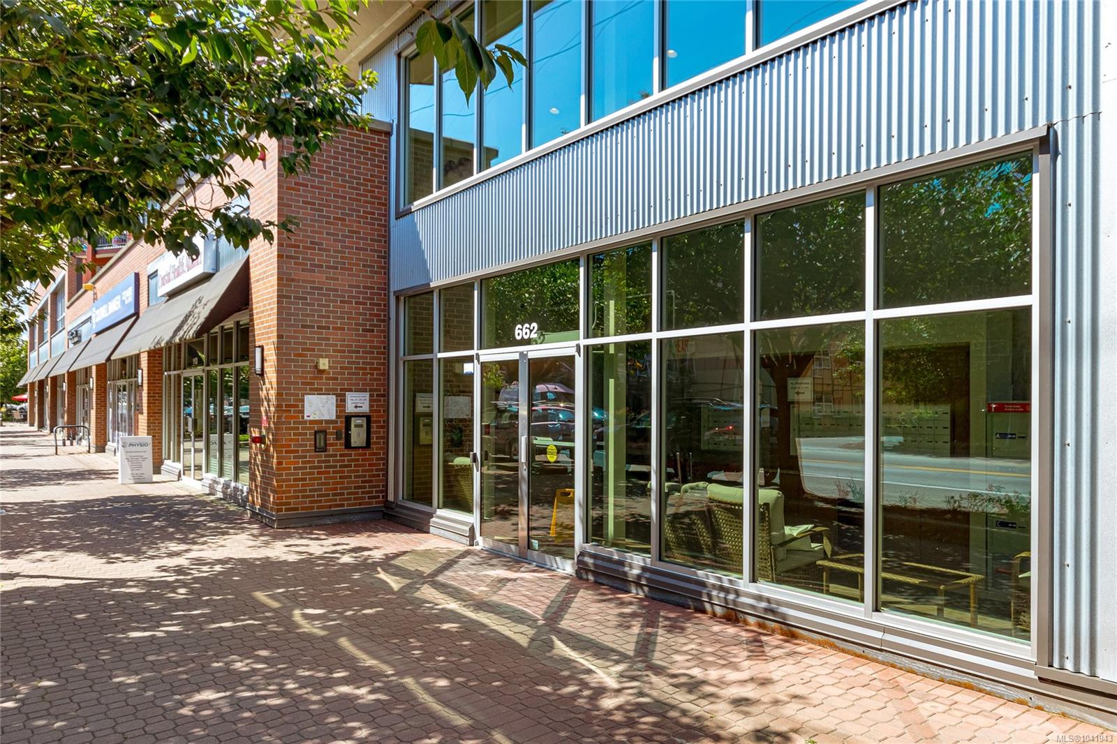 662 Goldstream Ave #413