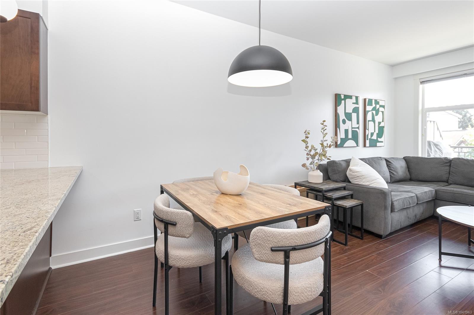 662 Goldstream Ave #413