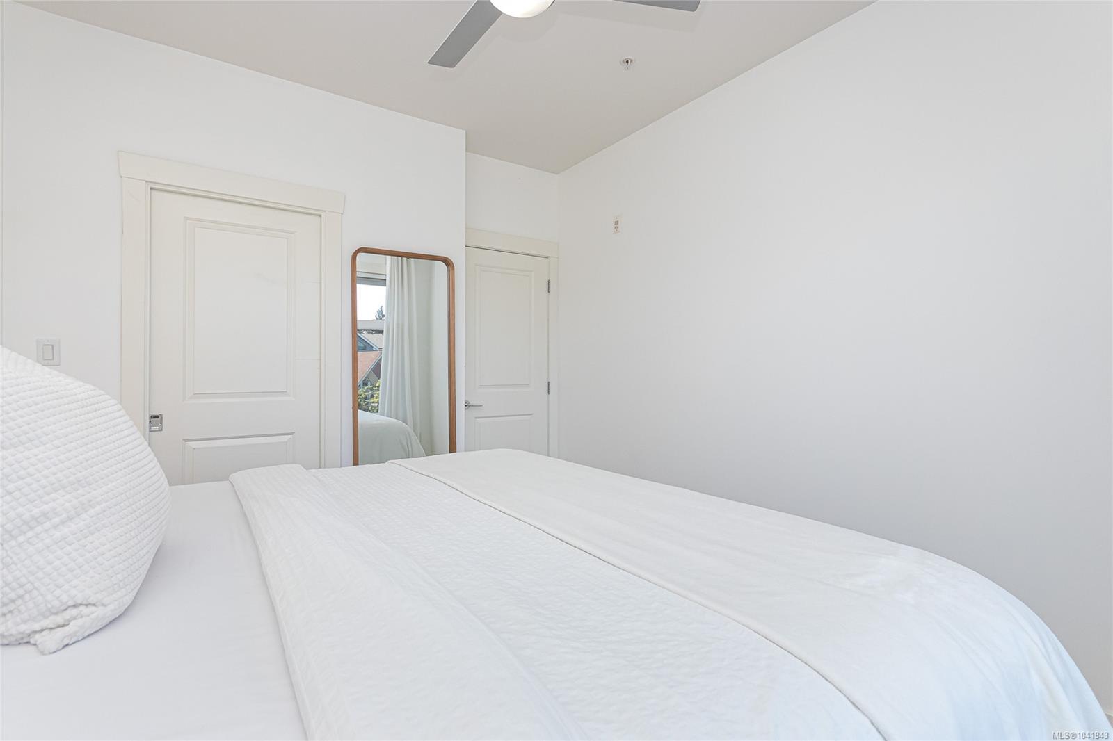 662 Goldstream Ave #413