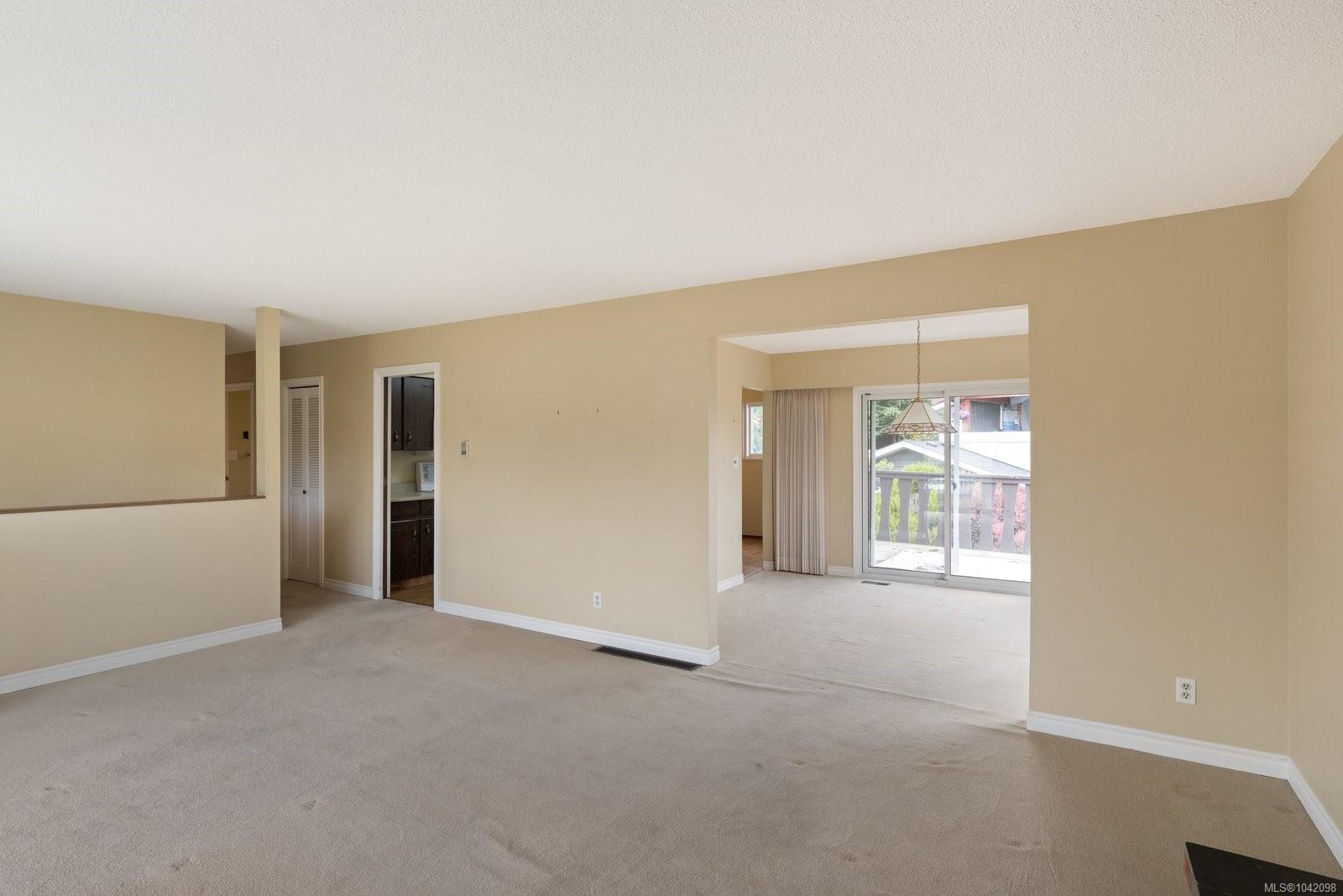 2566 Wakeman Rd