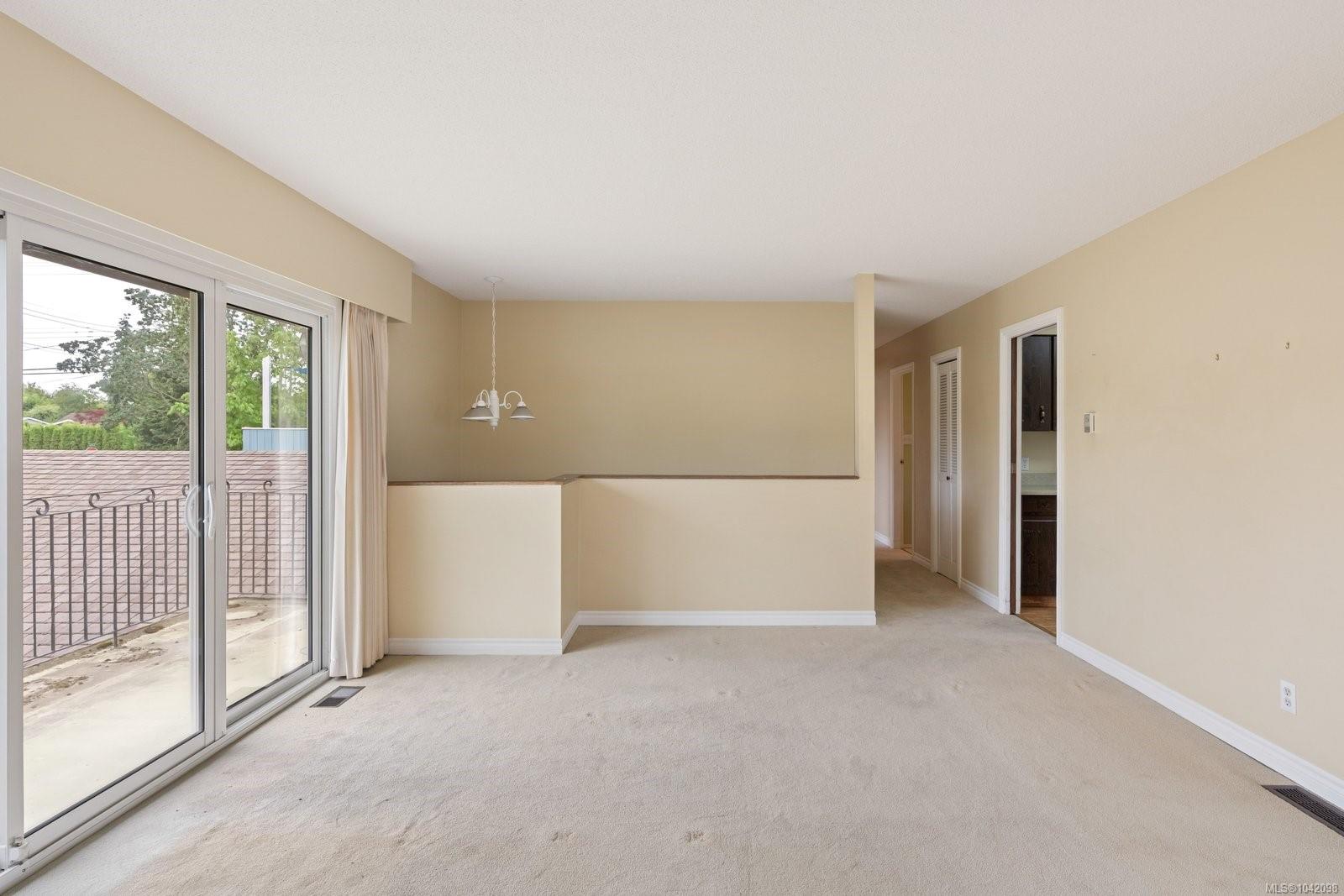 2566 Wakeman Rd