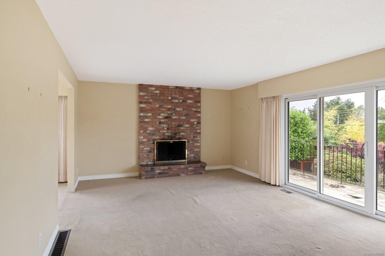 2566 Wakeman Rd