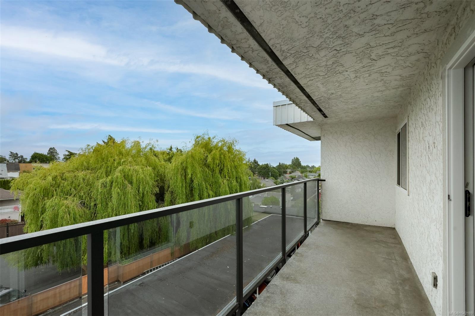 859 Carrie St #403