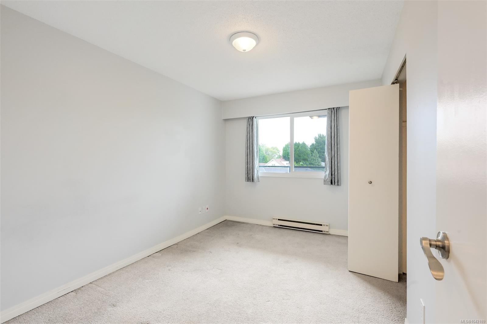 859 Carrie St #403