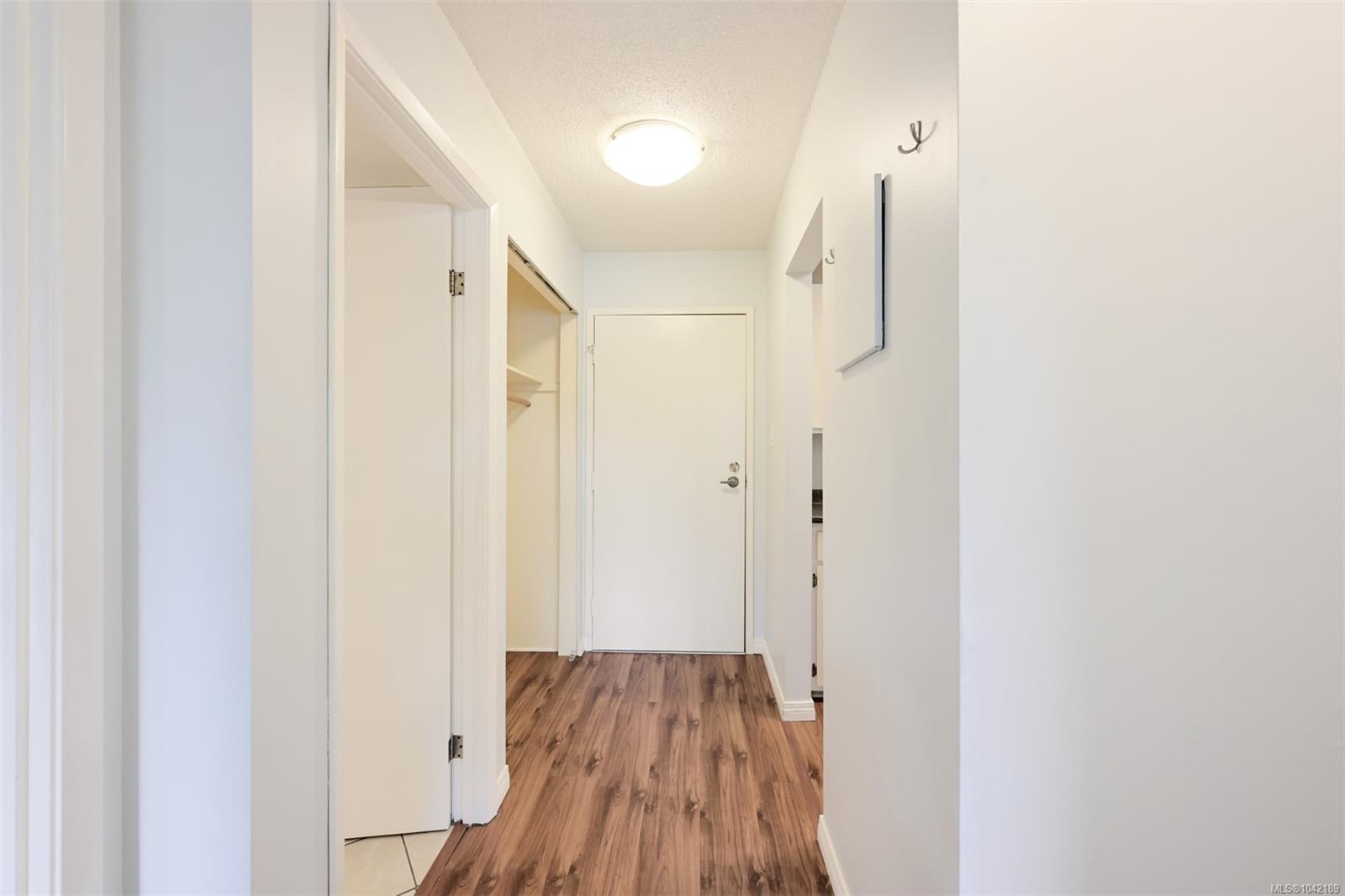 859 Carrie St #403