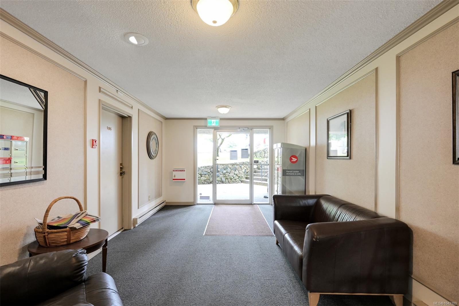 859 Carrie St #403