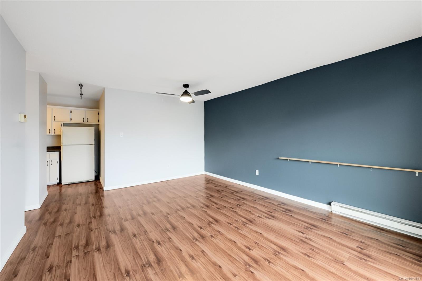 859 Carrie St #403