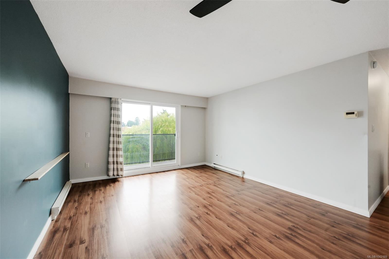 859 Carrie St #403