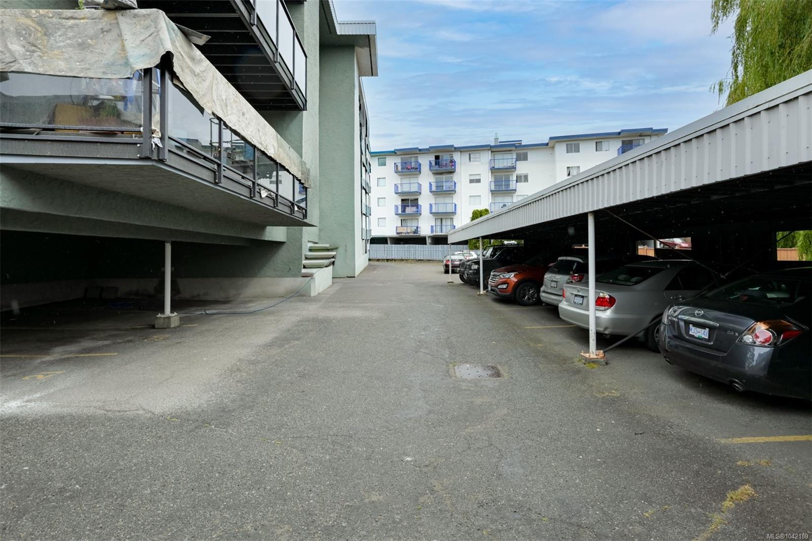 859 Carrie St #403