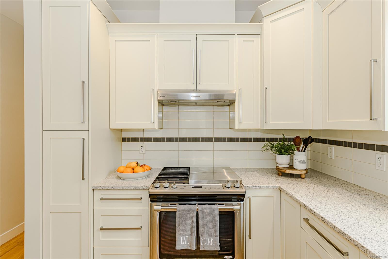 2922 Burlington Cres