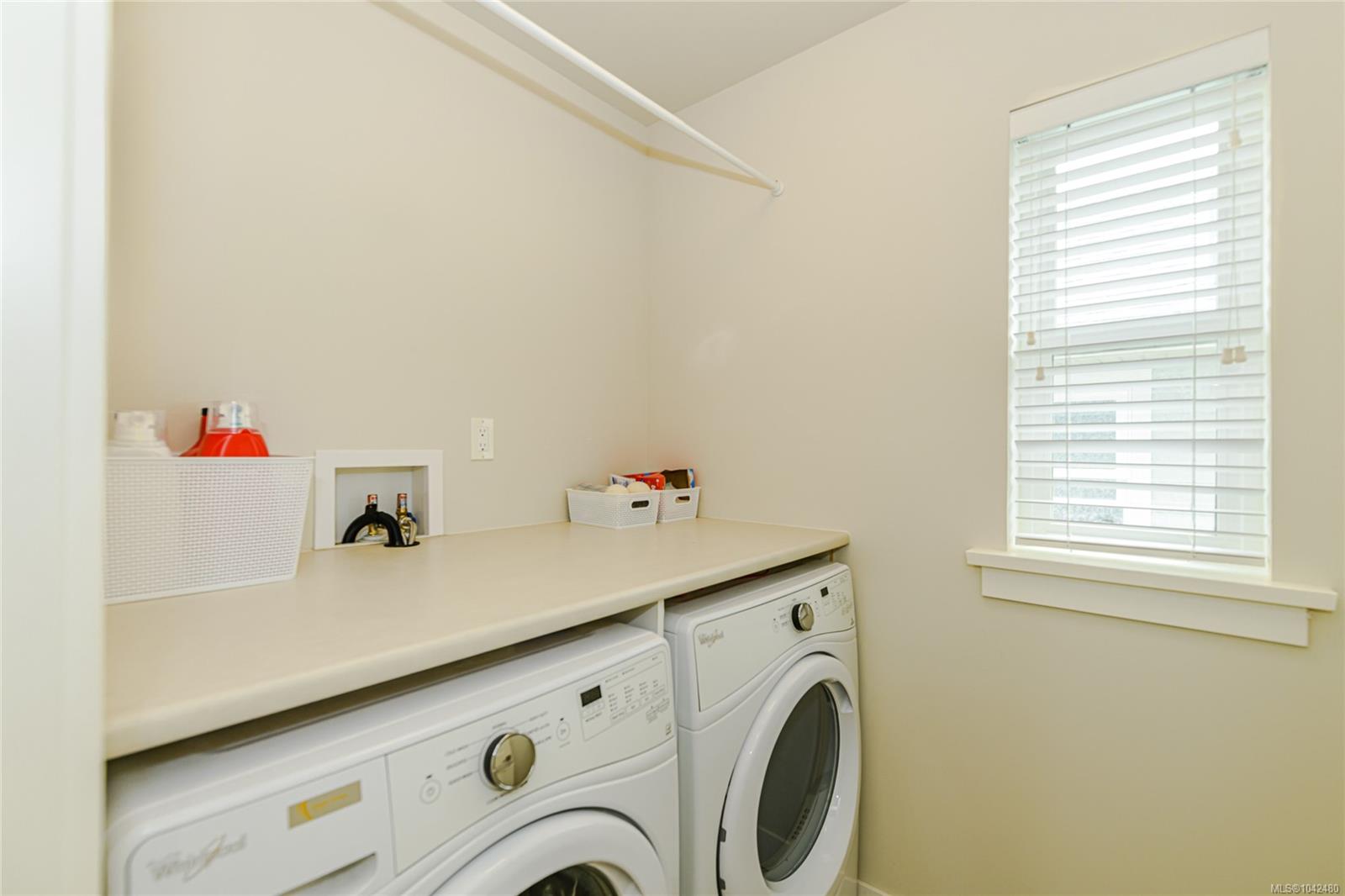 2922 Burlington Cres
