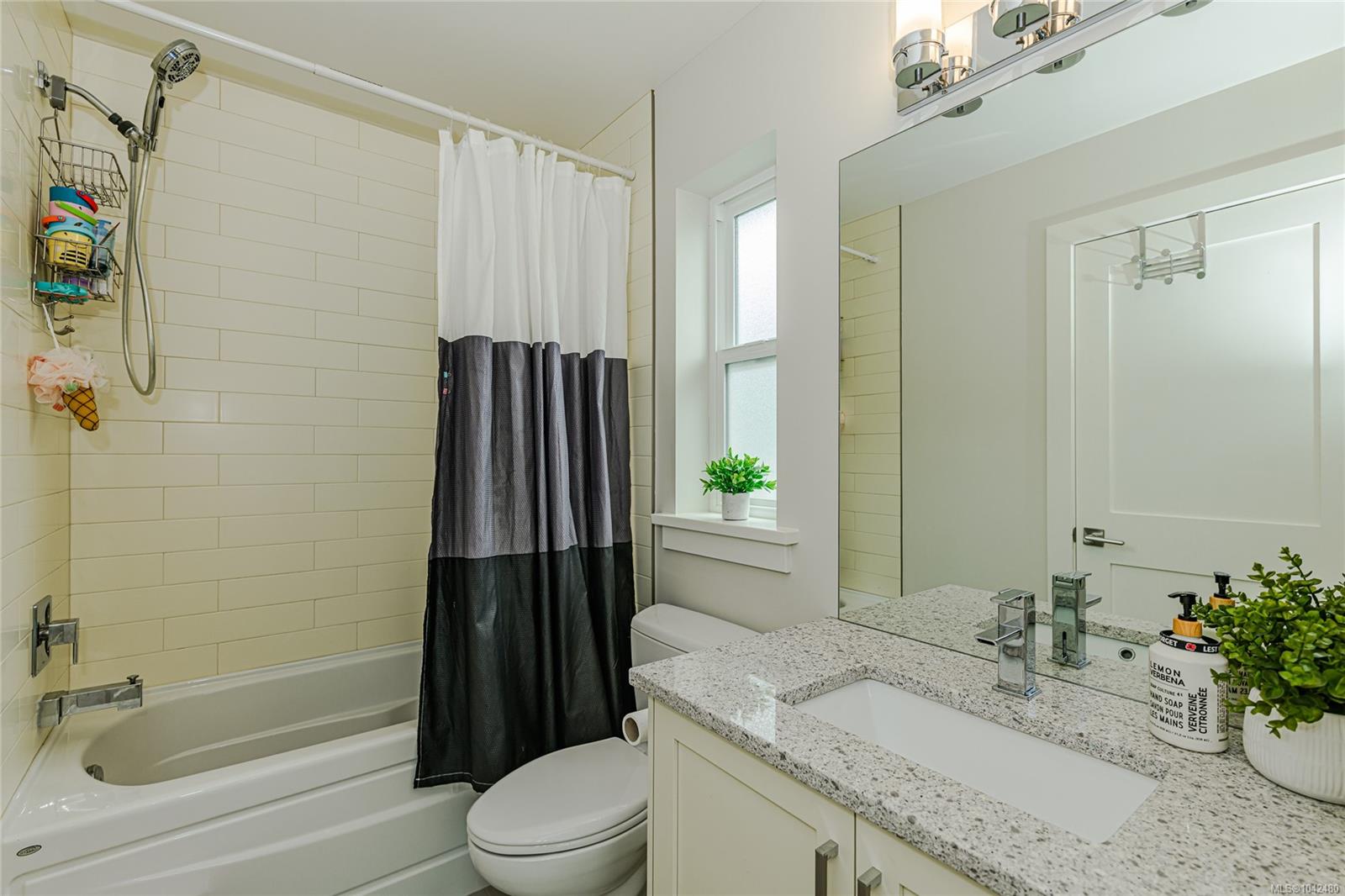 2922 Burlington Cres