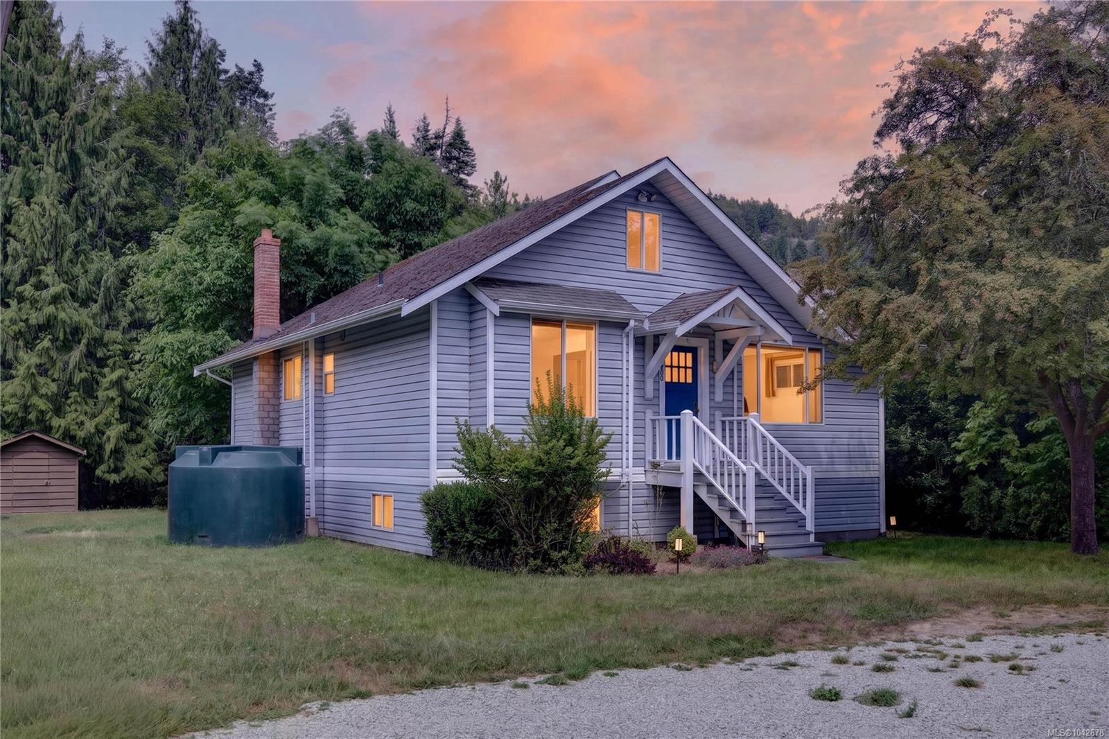2401 Fulford-Ganges Rd