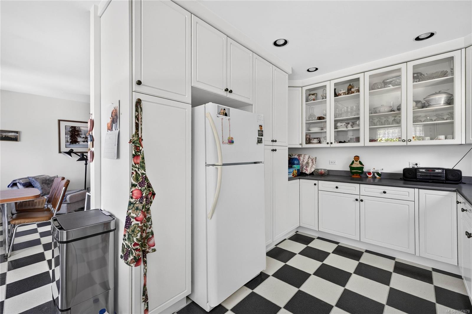 2401 Fulford-Ganges Rd