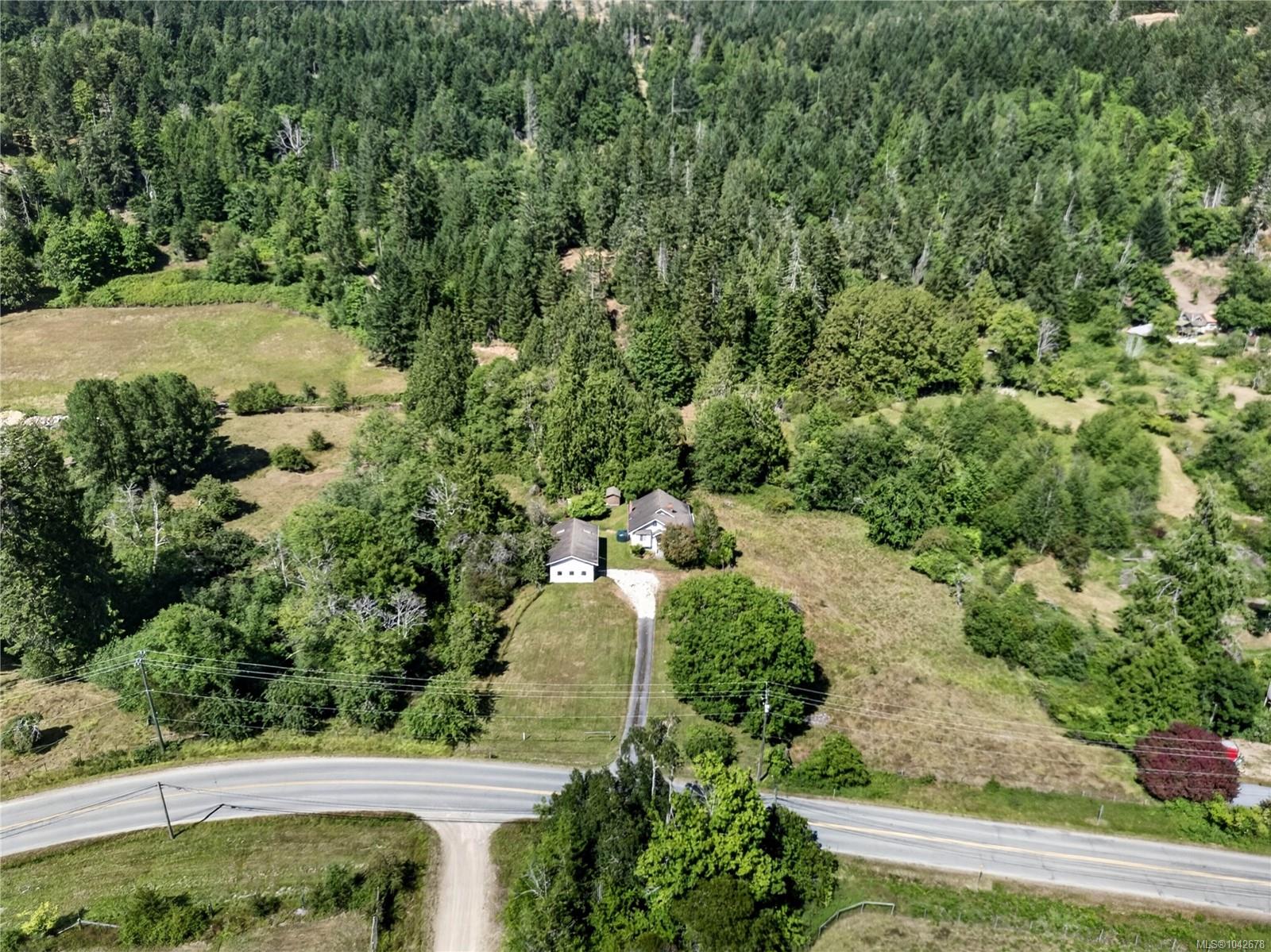 2401 Fulford-Ganges Rd