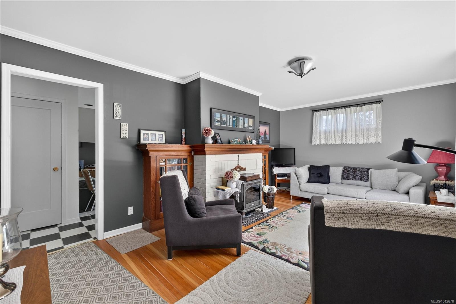 2401 Fulford-Ganges Rd