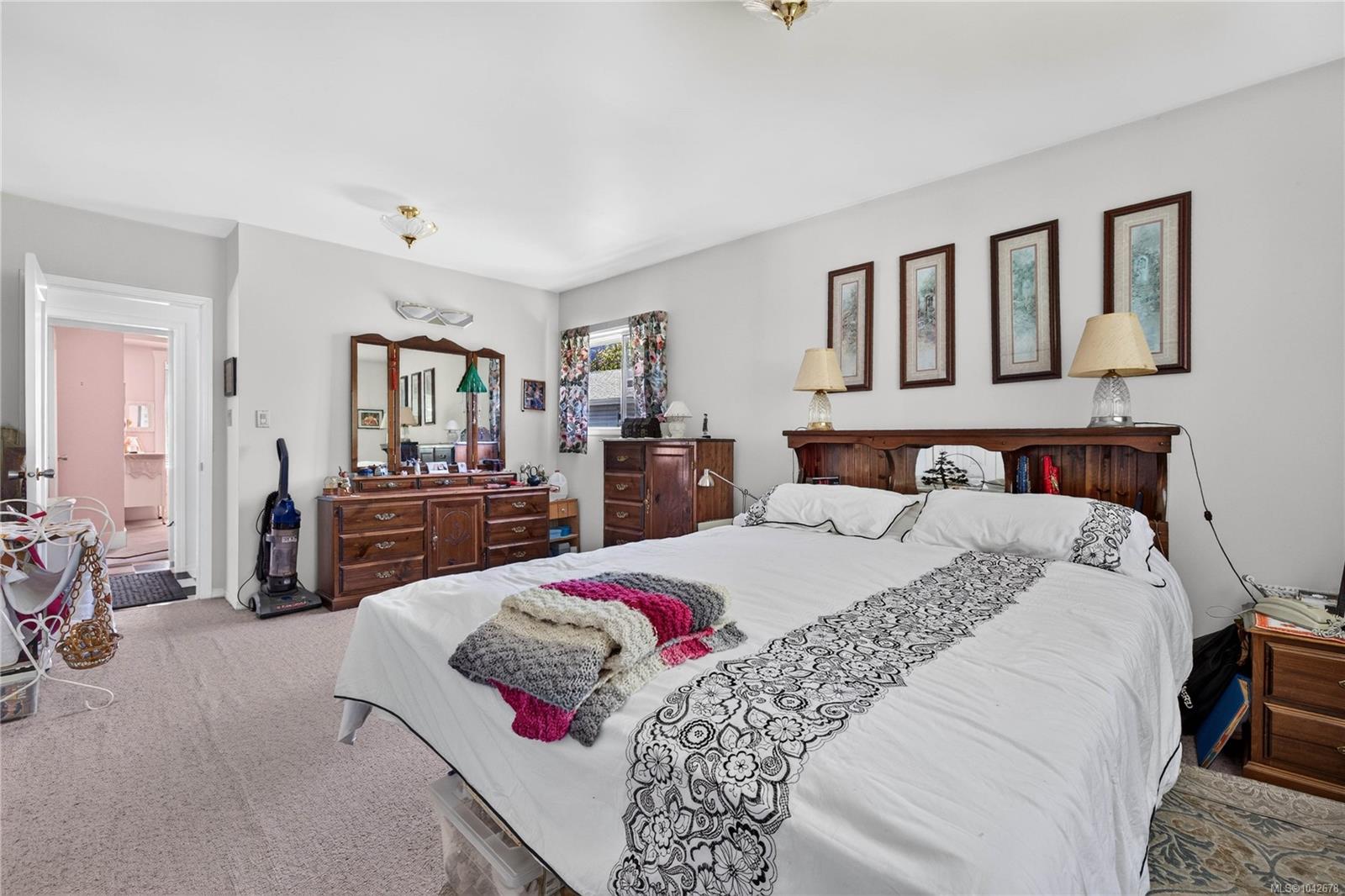 2401 Fulford-Ganges Rd