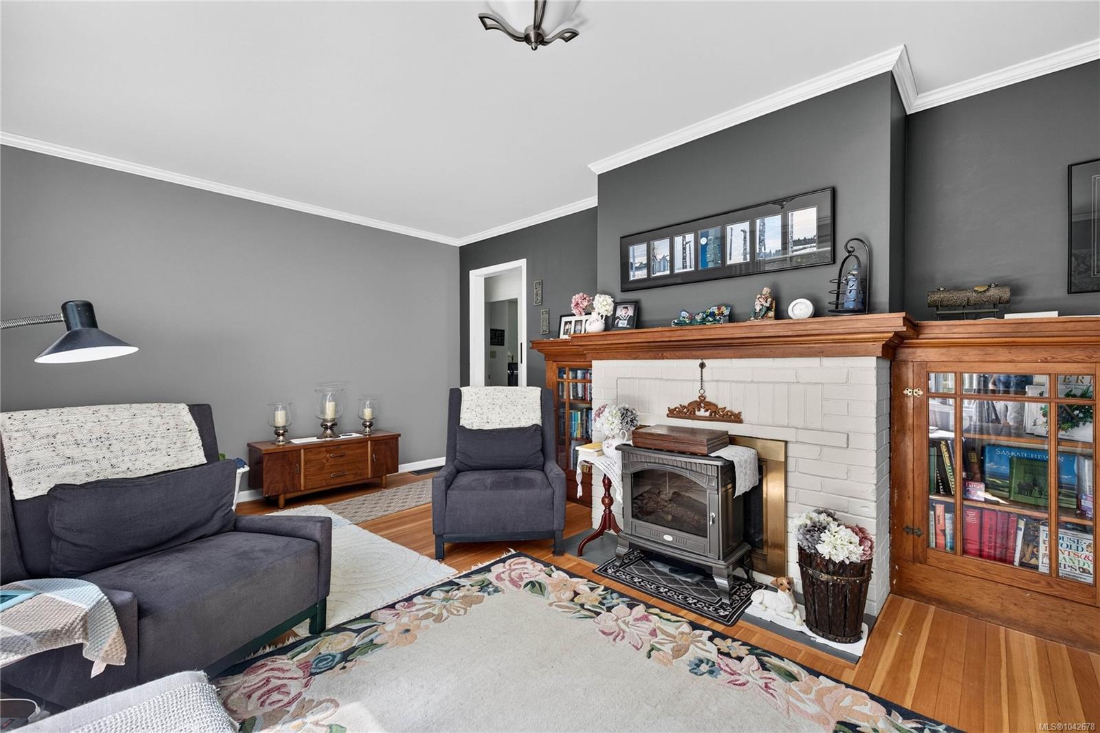 2401 Fulford-Ganges Rd