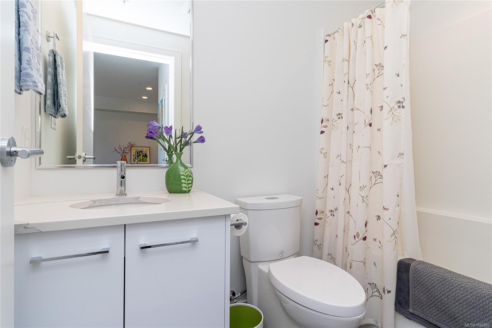 1311 Lakepoint Way #508
