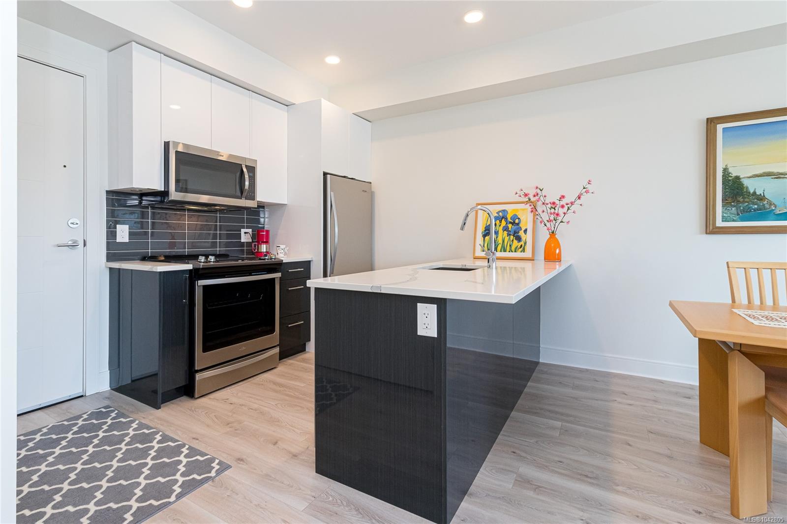 1311 Lakepoint Way #508
