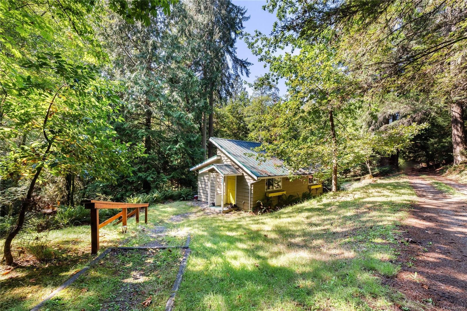 212 Sunset Dr