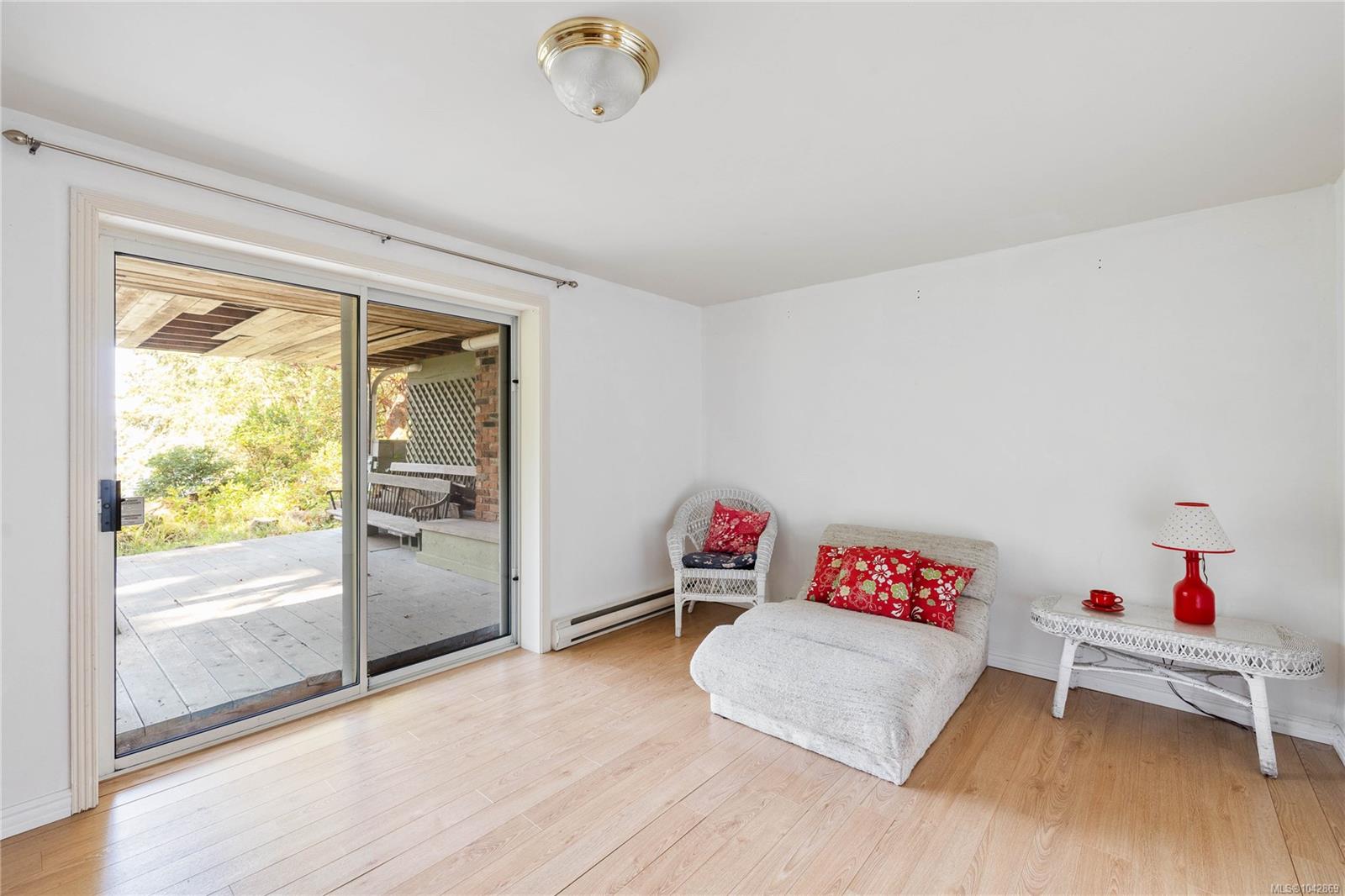 212 Sunset Dr
