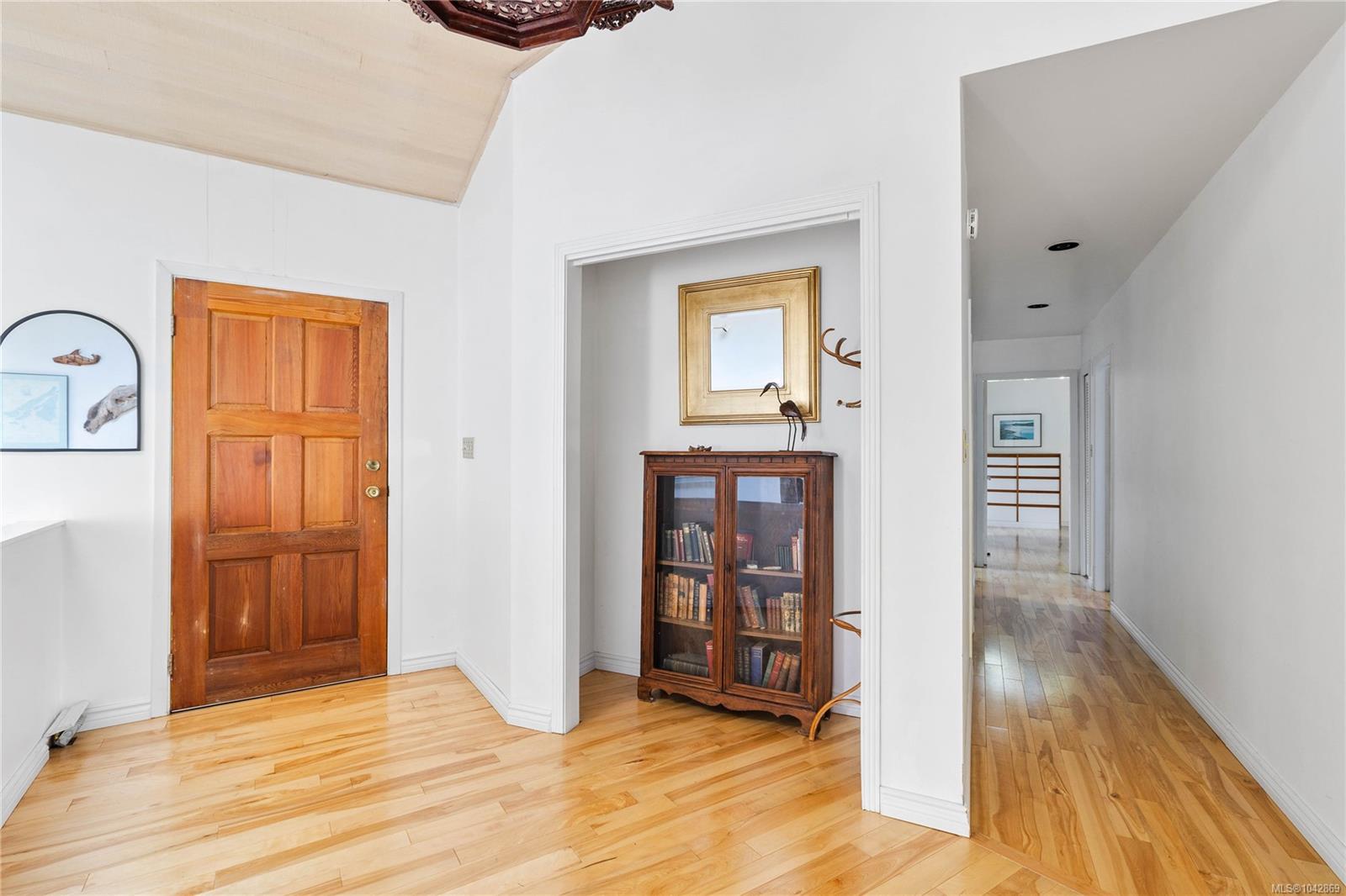 212 Sunset Dr