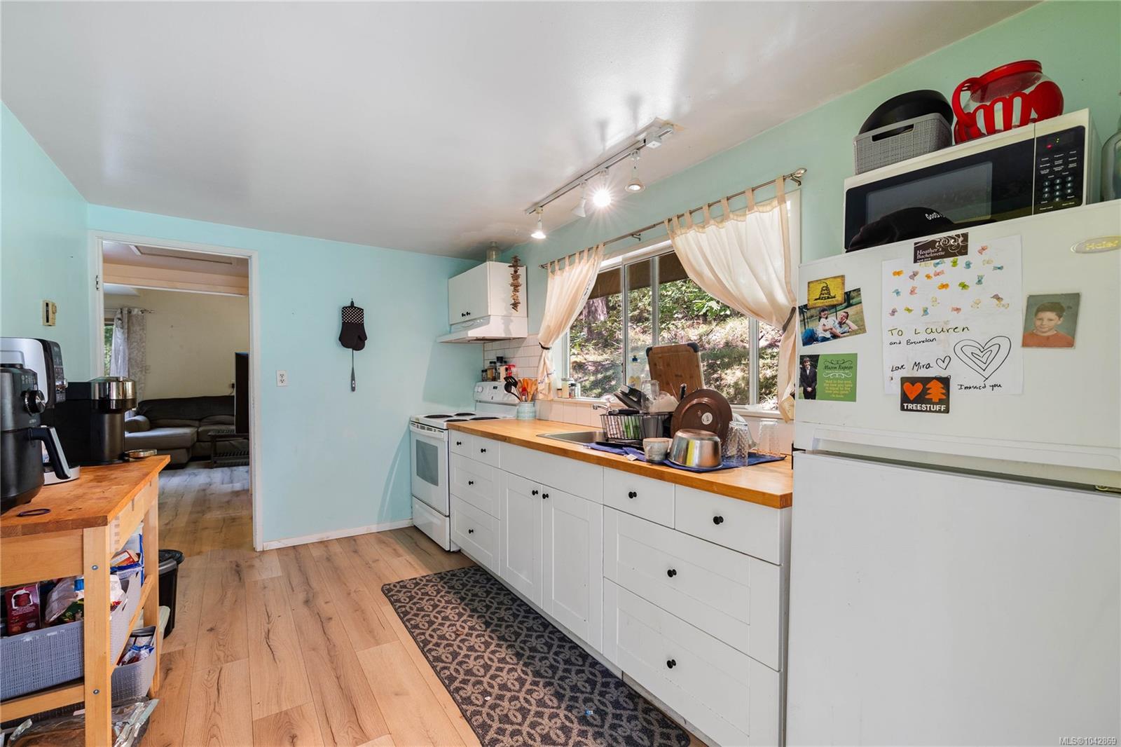 212 Sunset Dr